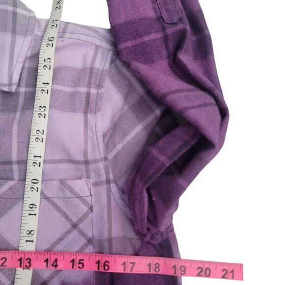 UPCYCLED Flannel with "8 bit Heart" Embroidered Patch | Small - Picture 3 of 6